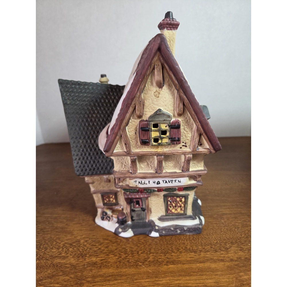 Vtg 1999 Santas Workbench Collection "Tally Ho Tavern" (RN35055) W/O BX W/O LT‎